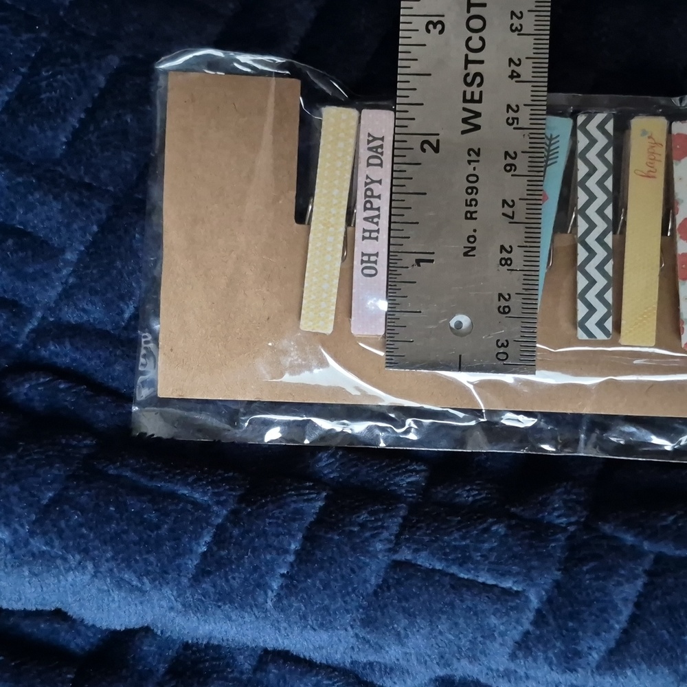 Mini Wood Clothespins Set Of 12, Brand New - Picture 6 of 7